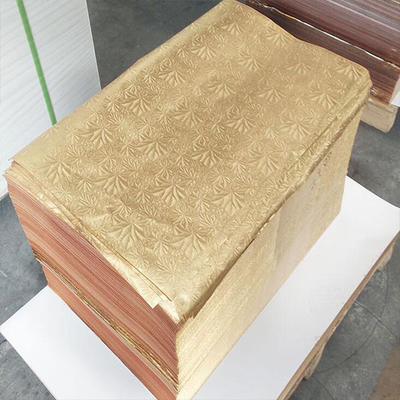 250GSM cartón artesanal de 50 * 70 cm cartón de papel espejo espesor y tamaño personalizado papel metálico laminado de plata / oro