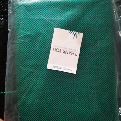70-180GSM Tejido de control de malezas no tejido de PP negro y verde para deshierba, tapete de maleza de tejido
