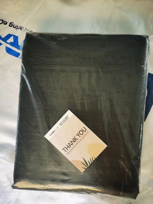 Rollo negro de tejido de tierra de cubierta de control de malezas membrana contra malezas tejido de fábrica de suministro 80GSM 90GSM 100GSM