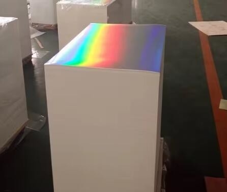 Caja de papel de papel holográfico arco iris metalizado / rollo para impresión UV y envoltura