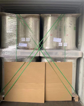 Color amarillo PE contractor de calor / LLDPE película de estiramiento para embalaje botella / embalaje de bebidas protector