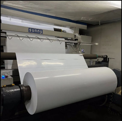 Capa de primerado Matt White Pet Film para el material de etiqueta adhesiva electrónica