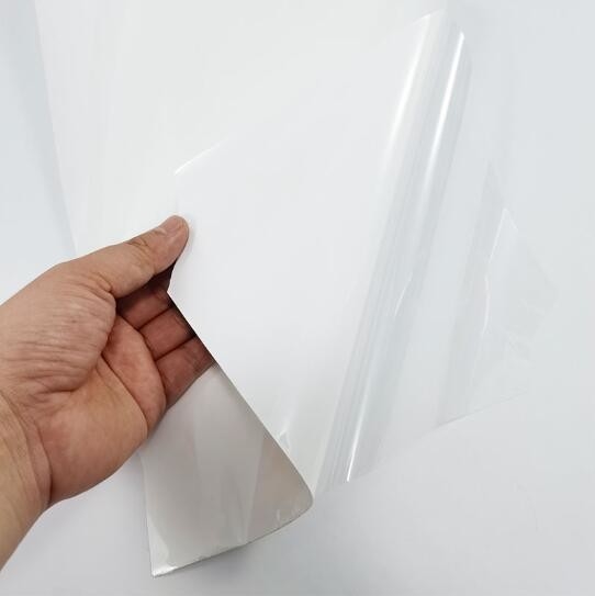 Película adhesiva de doble cara de color blanco lechoso, acrílico Pp de alta viscosidad Adhesivo blanco de doble cara ancho