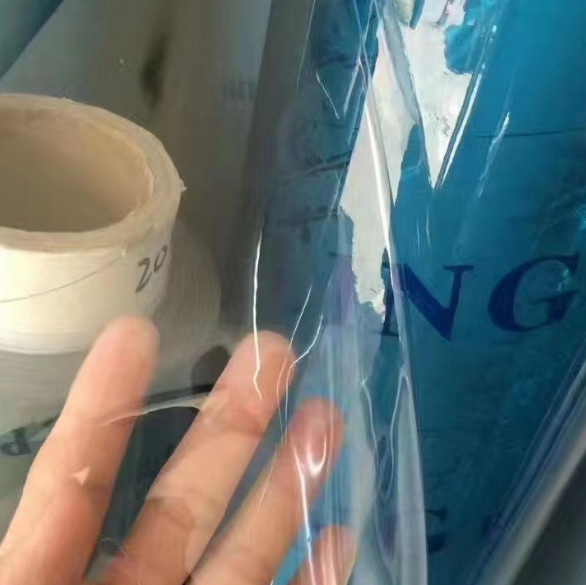 Película transparente de PVC, Películas de PVC para el embalaje de bolsos Películas transparentes para el embalaje de ropa nueva y vieja